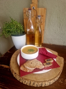 Tigh Phaidi Homemade Vegetable Soup and Gluten Free Brown Bread